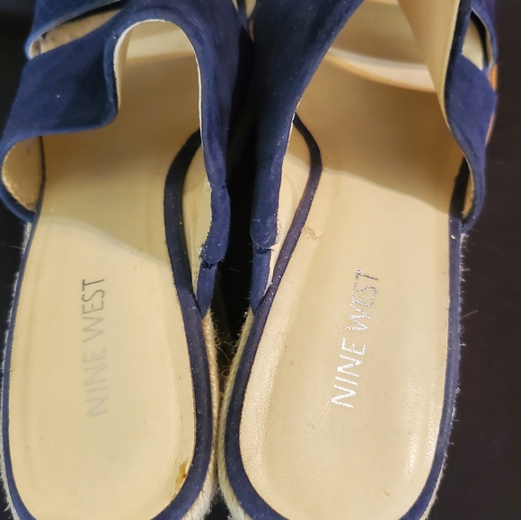 Shoes - Picture 4 of 5